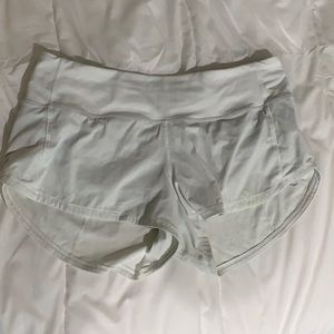 Lululemon Speed Up Low-arise Short 2.5” SIZE 4